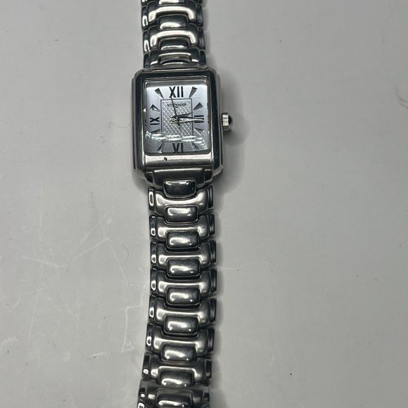 Preowned Wittnauer 9B01 Silver Dial Rectangle Women's Swiss Quartz Watch - Picture 2 of 5
